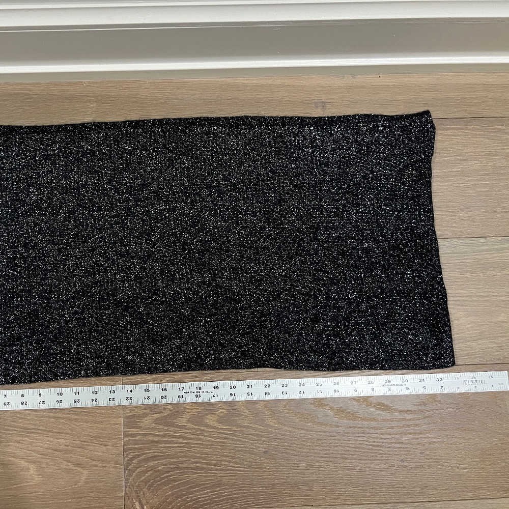 CC Exclusives Infinity Scarf - Picture 4 of 6